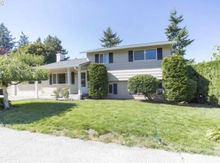 627 SE 19th St, Gresham, OR 97080