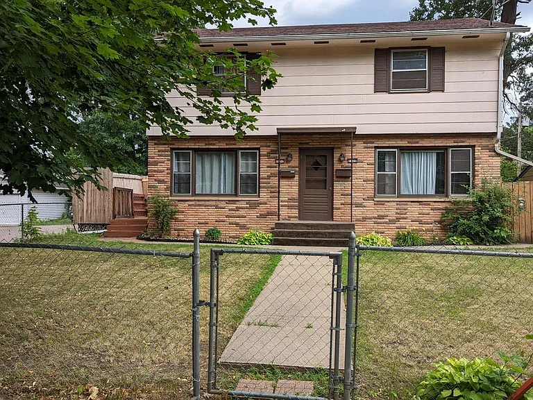 1652 McAfee St — Photo 17
