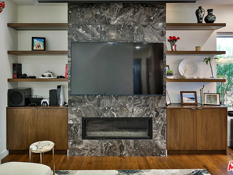 8501 Belford Ave — Photo 13