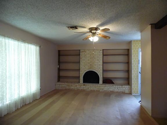 4th image of 3914 Tripoli Dr