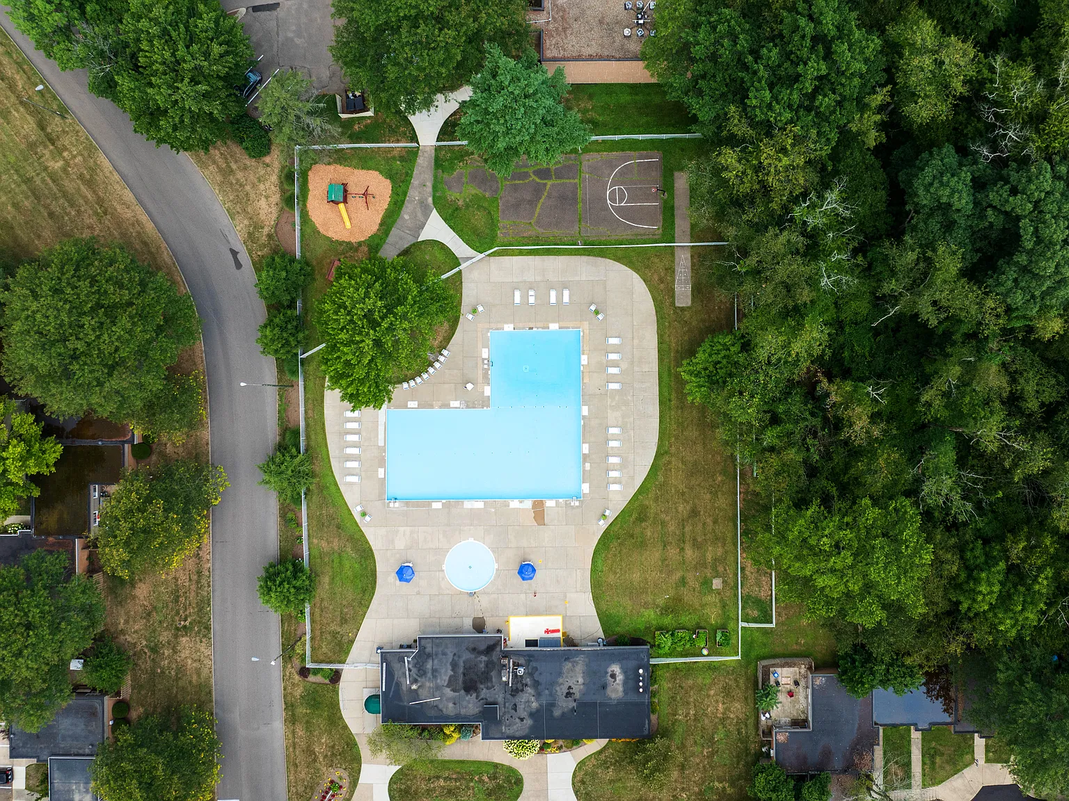 2 bed, 790 sqft, $896 — Photo 2