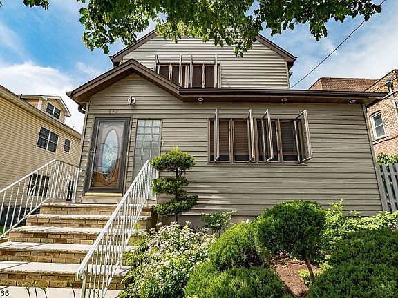 4th image of 642 New Jersey Ave