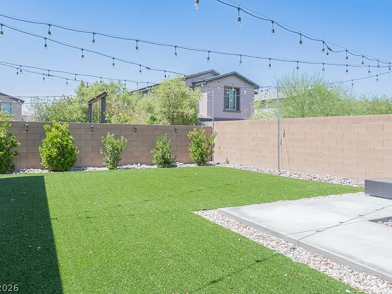 896 Bluebell Brook St — Photo 40