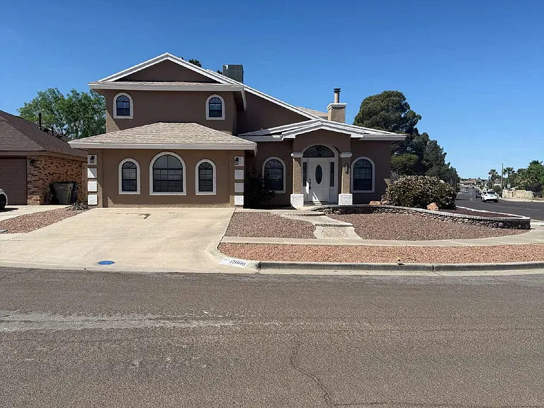 12000 Ivory Gate Way — Photo 2