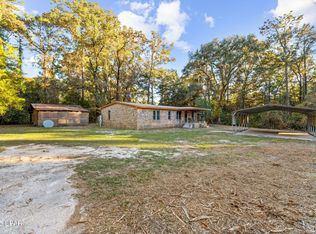 92 Howell Bluff Rd, Bruce, FL 32455