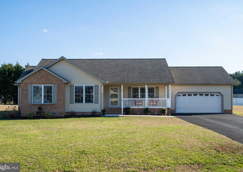 1st image of 109 Willow Brooke Ct