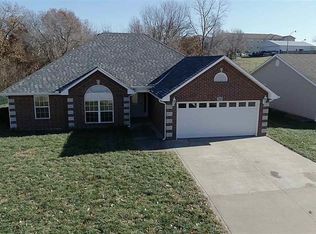 505 Fountain Hills Dr, Warrensburg, MO 64093