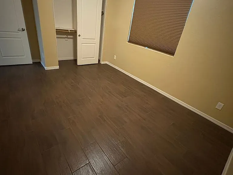 5434 S Forest Ave — Photo 12