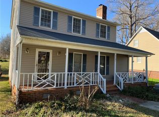 3701 Pineway Dr, Greensboro, NC 27405