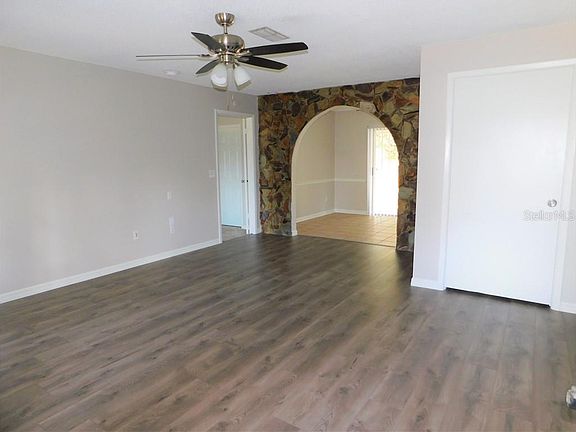 2nd image of 21617 Southwood Dr