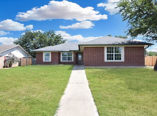 2 E Maya Ln, Belton, TX 76513