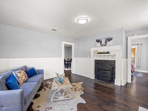 3rd image of 1175 N Paddock St