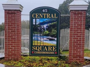 45 Main St APT 101, Plainfield, CT 06374