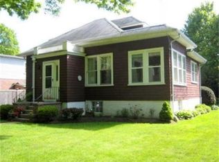 35 Boulevard Rd, Wellesley, MA 02481