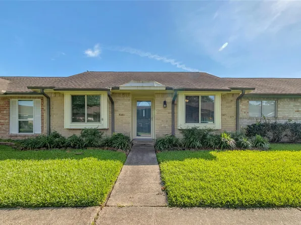 3876 Laura Leigh Dr, Friendswood, TX 77546
