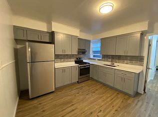 22-16 41st St #2, Astoria, NY 11105