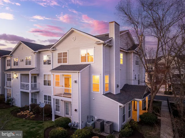 13057 Marcey Creek Rd, Herndon, VA 20171