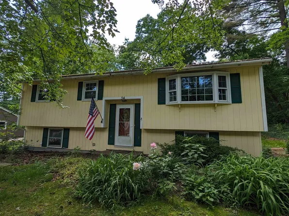 34 Belmont Drive, Merrimack, NH 03045
