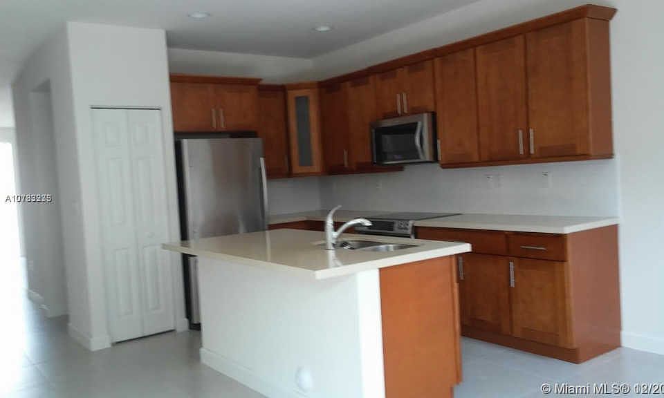 1st image of 10460 NW 61st Ln #0