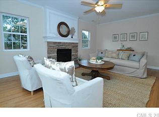 3849 Sudbury Rd, Charlotte, NC 28205