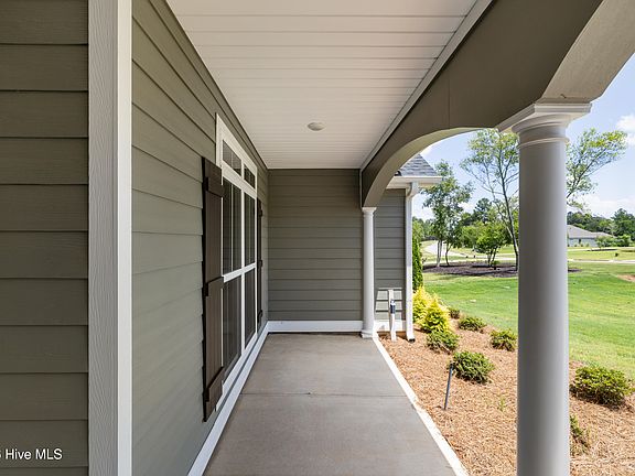 3rd image of 1340 Bellingham Drive