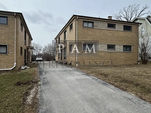 2155 S 102nd St, Milwaukee, WI