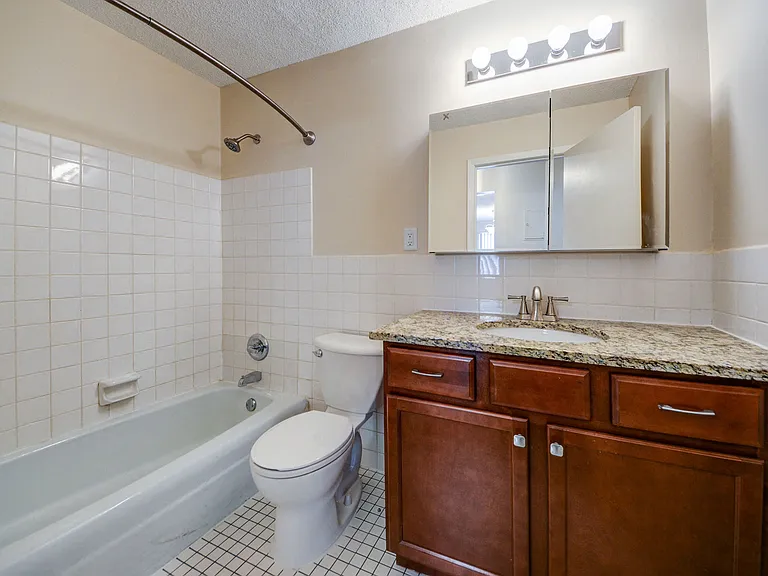 Charlton Estates — Photo 15