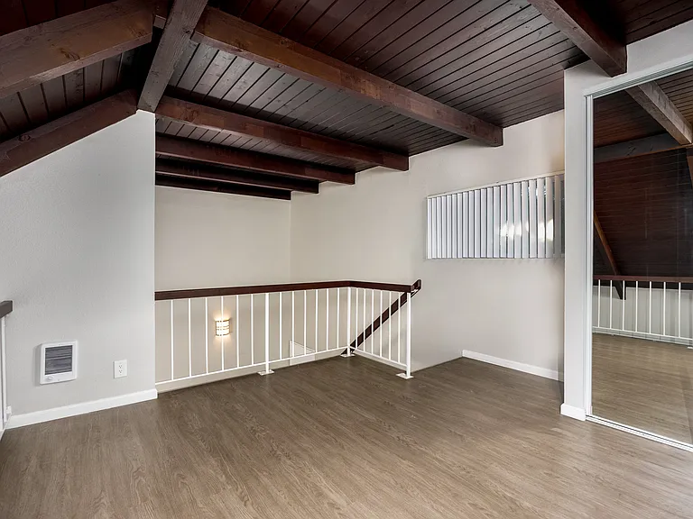 Windward Village Apartments — Photo 48