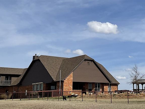 2nd image of 23 NW Ironpin Cir