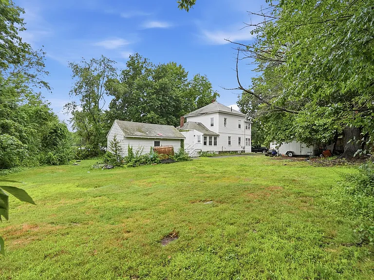 457 N Franklin St — Photo 23
