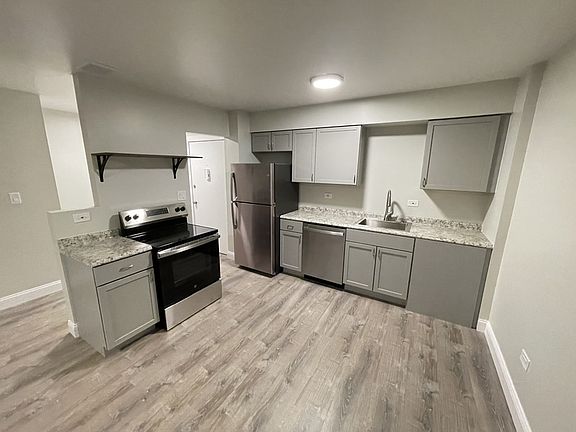 2nd image of 519 S Milwaukee Ave APT 10