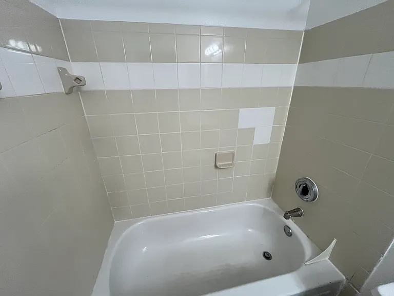 3004 Parkway Blvd #106 — Photo 10