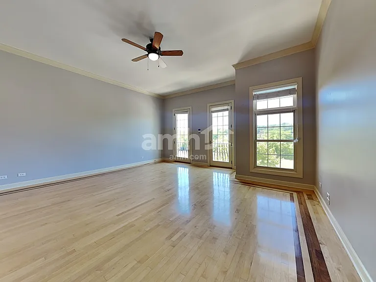 576 N River St — Photo 5