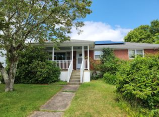 22 Top St, Westerly, RI 02891