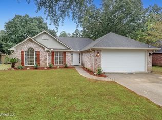 8417 Clamshell Ave, Ocean Springs, MS 39564