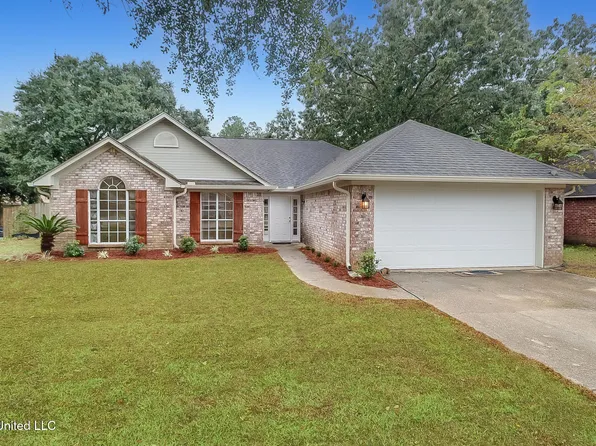8417 Clamshell Ave, Ocean Springs, MS 39564
