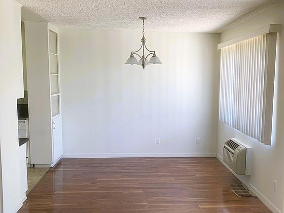 3rd image of 1627 Camden Ave APT 308