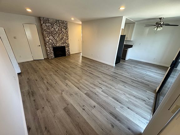 2nd image of 3725 Glendon Ave #101