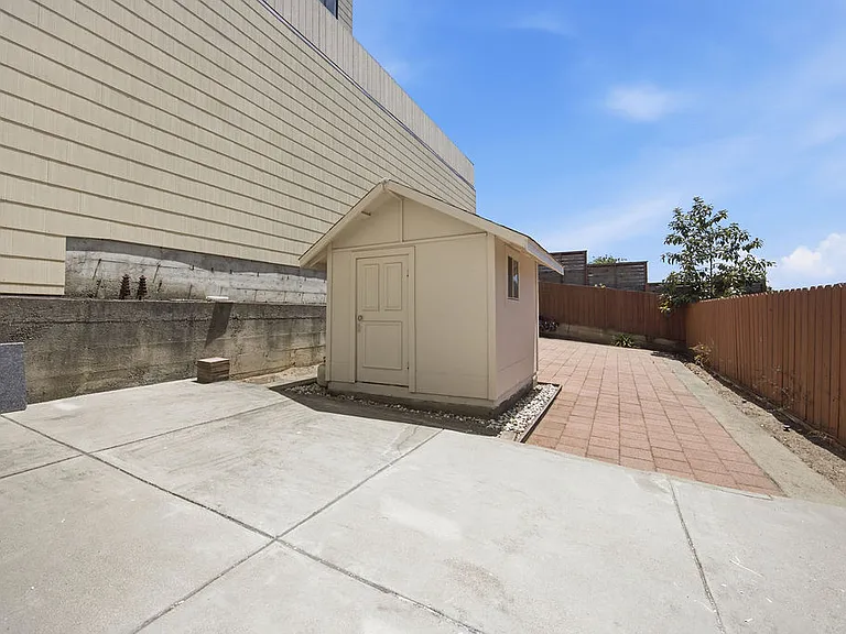 521-523 Taraval St #521 — Photo 22
