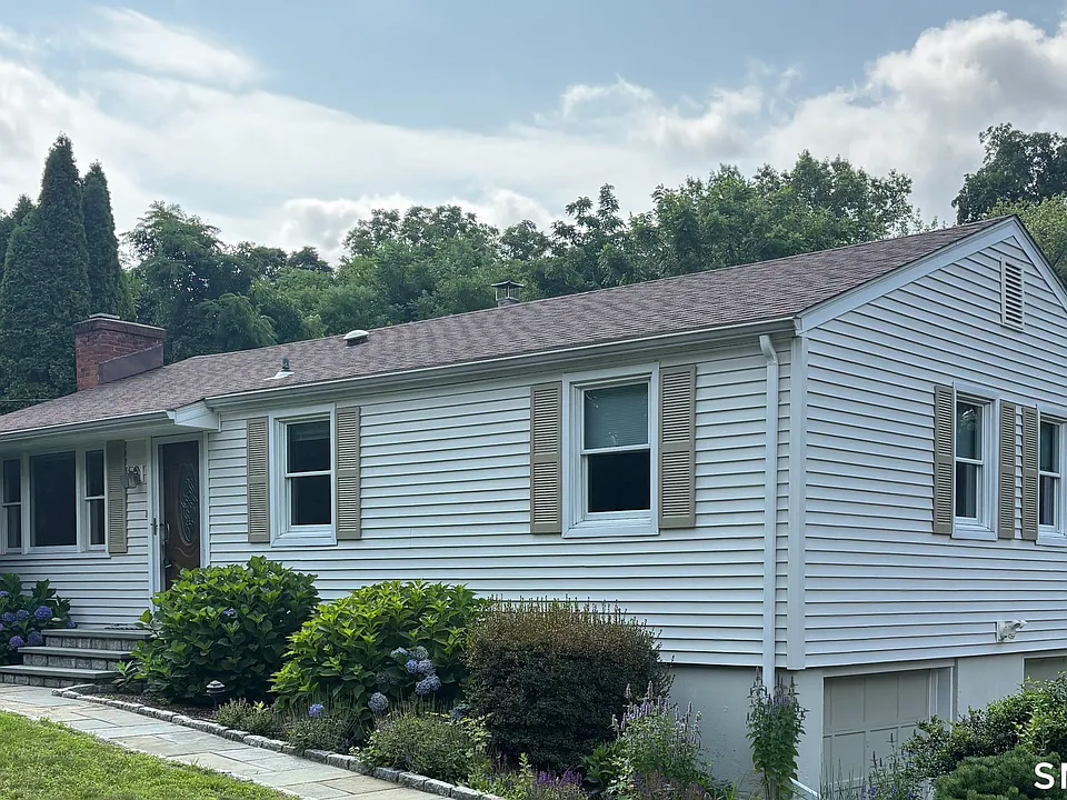 18 Hales Rd