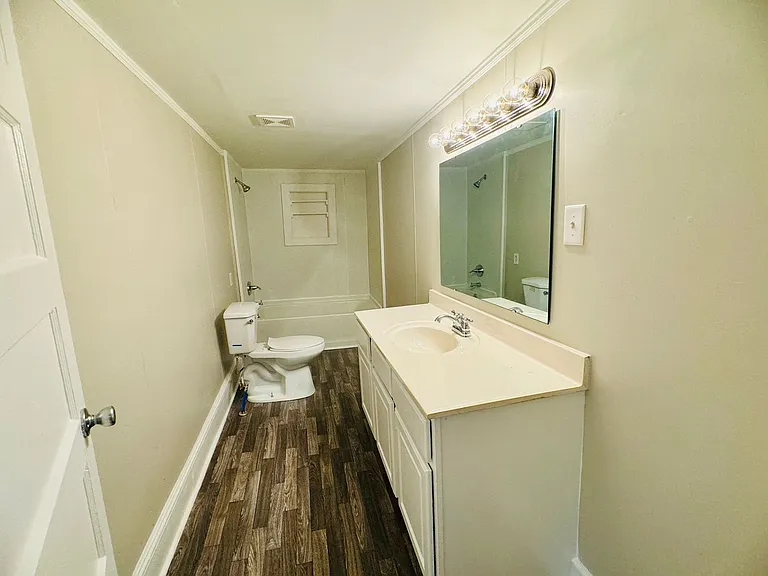 508 Elm Ave — Photo 3