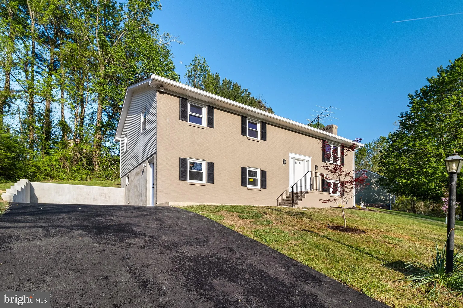 25 Valley Dr photo 1