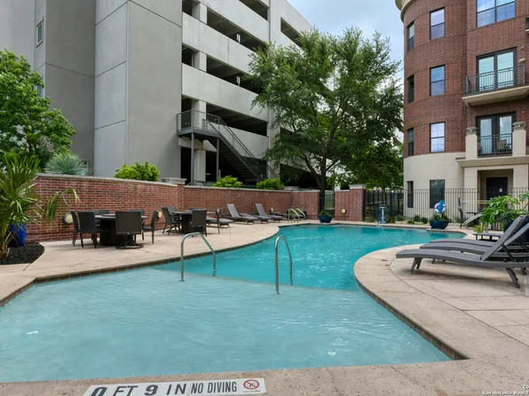 215 N Center St. #206, San Antonio, TX 78202