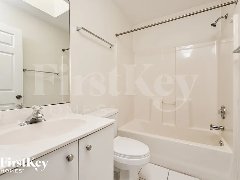 19039 Coconut Rd — Photo 13