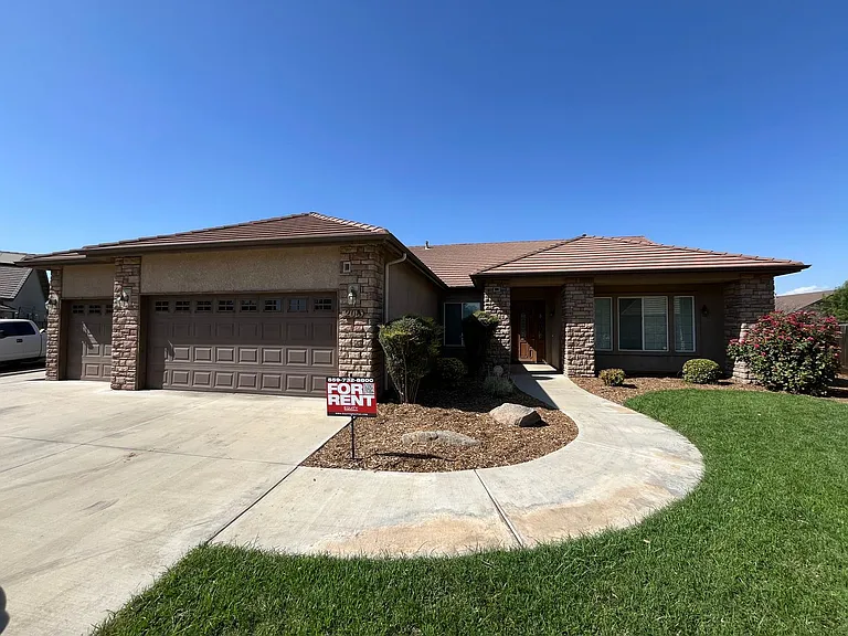206 S Argyle Pl — Photo 1