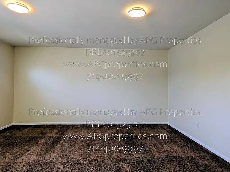 141 S Pritchard Ave — Photo 23