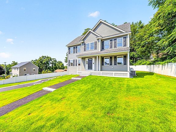 4th image of 8 Country Ln