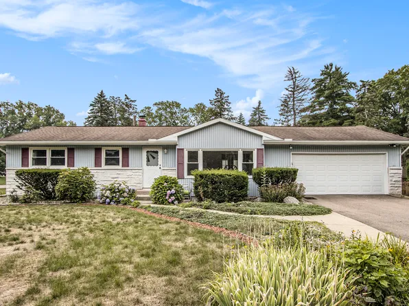 514 Larkspur Ave, Portage, MI 49002