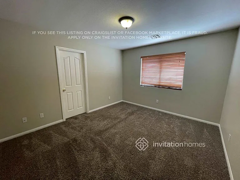 8104 Marin Pointe Ave — Photo 13