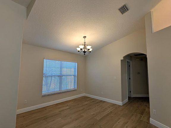 4th image of 3725 Sunrise Oaks Dr